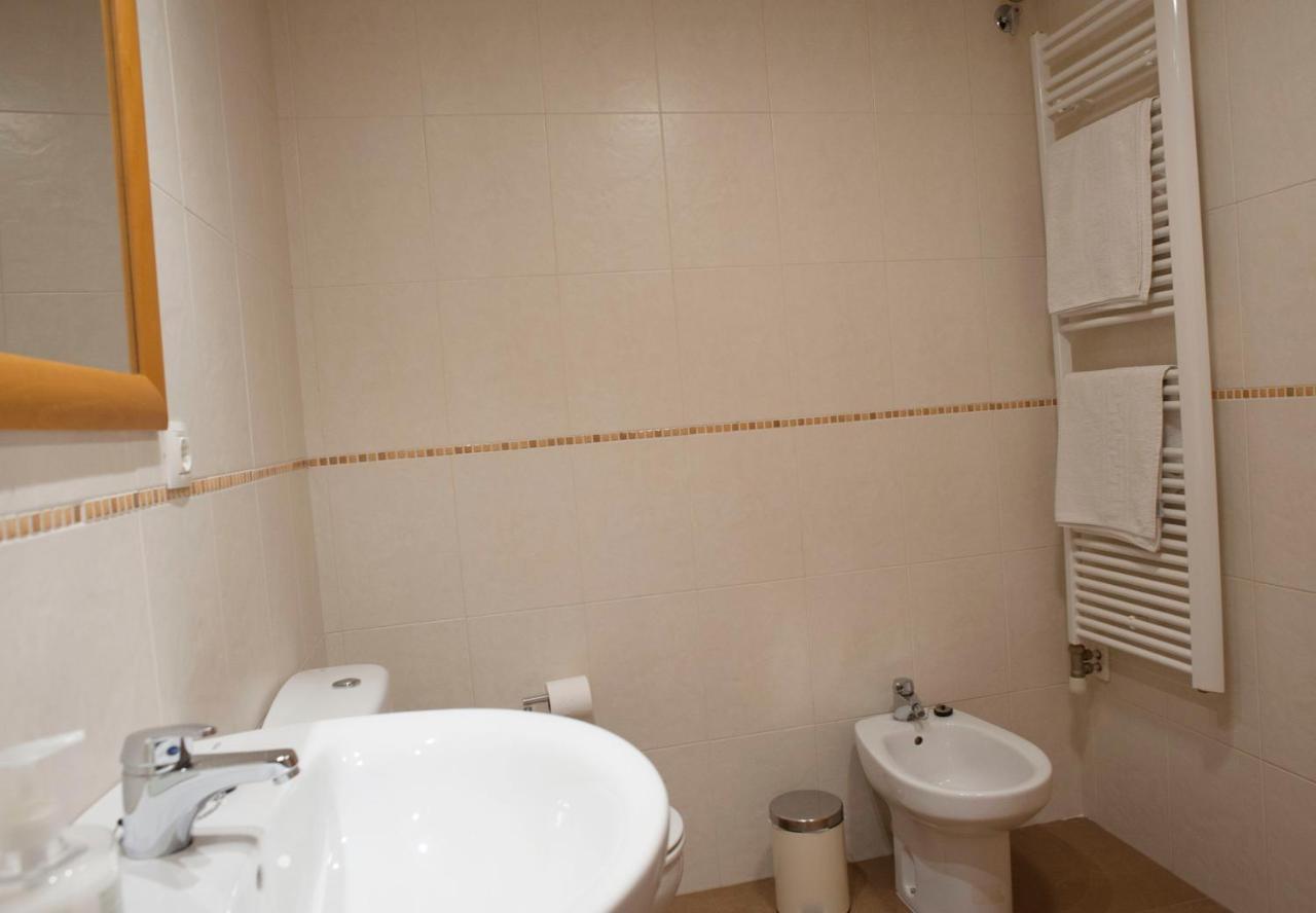 Apartament Bisaura De Ter Sant Quirze De Besora ภายนอก รูปภาพ