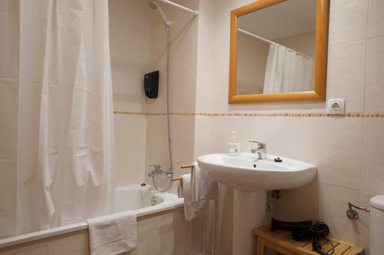 Apartament Bisaura De Ter Sant Quirze De Besora ภายนอก รูปภาพ