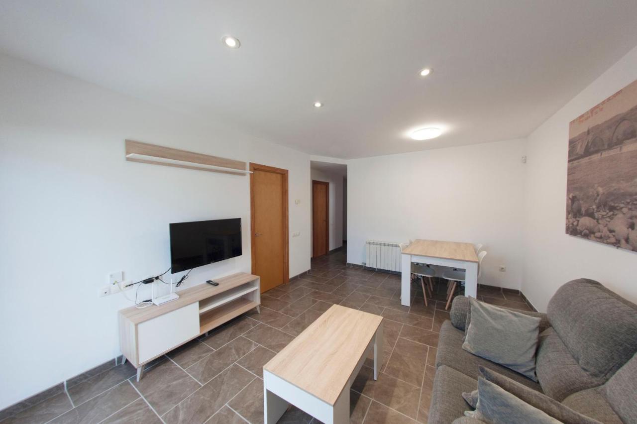 Apartament Bisaura De Ter Sant Quirze De Besora ภายนอก รูปภาพ