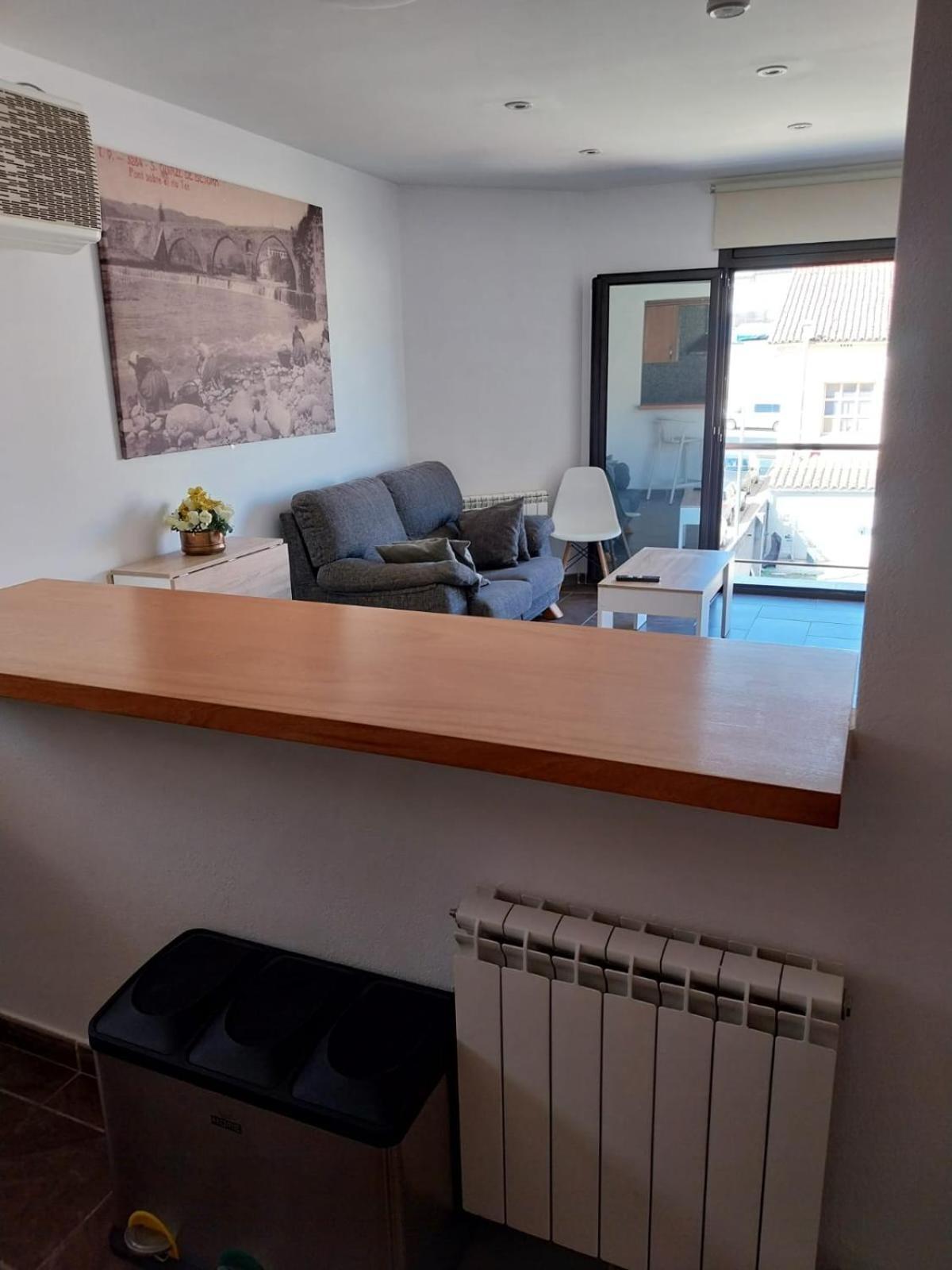 Apartament Bisaura De Ter Sant Quirze De Besora ภายนอก รูปภาพ